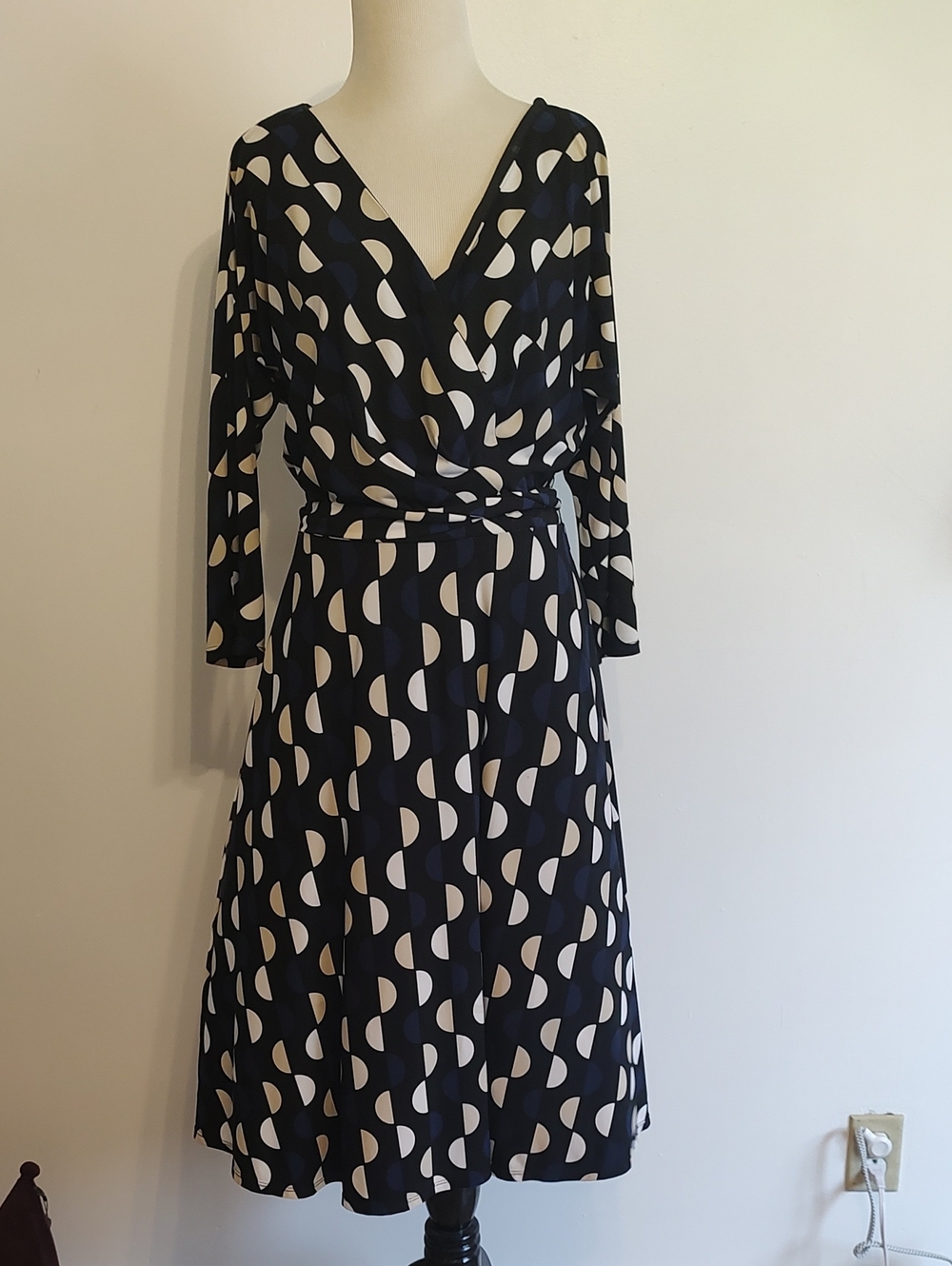 White House Black Market Navy Blue Black & White Abstract  3/4  Sleeve Dress